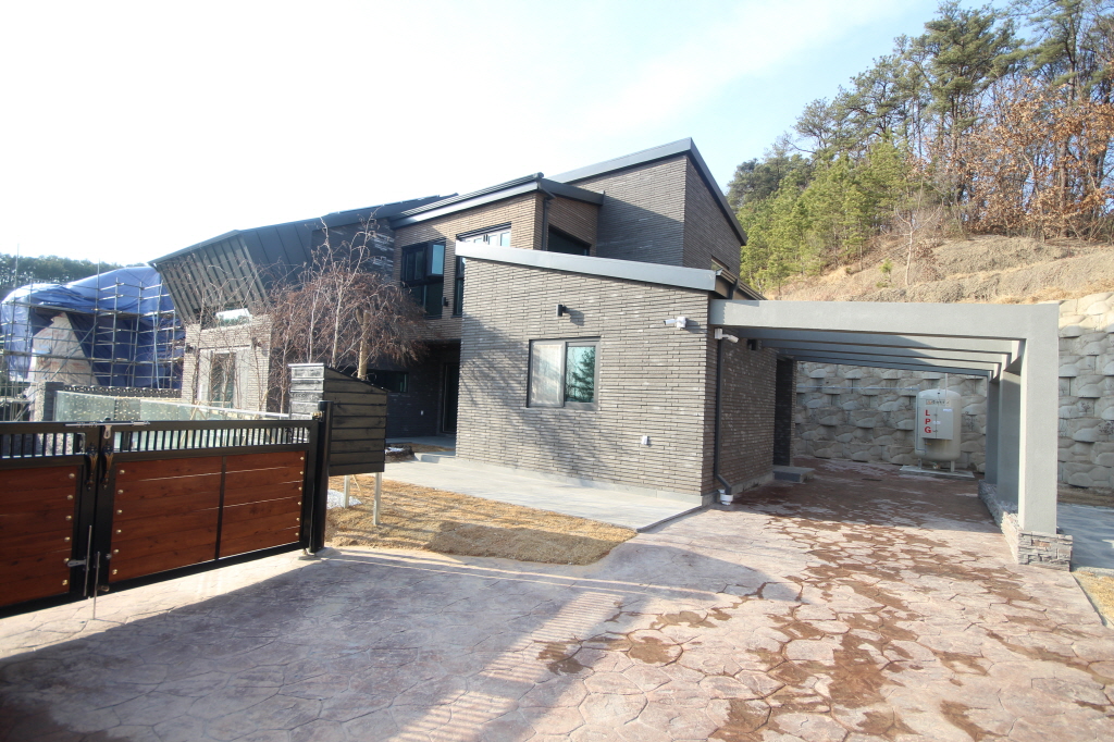 /user/n/niddesign/editor/2410/4020e7377b634cd4d26f5ff3879b7fbb_1730186282_5048.JPG 이미지크게보기