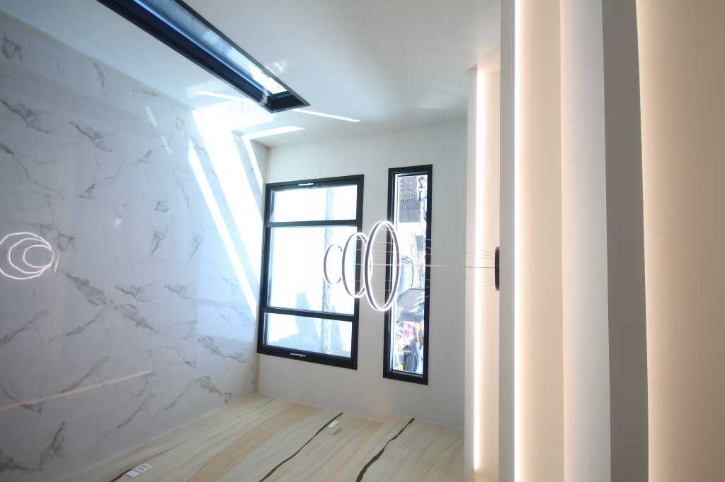 /user/n/niddesign/editor/2410/4020e7377b634cd4d26f5ff3879b7fbb_1730186655_7232.JPG 이미지크게보기