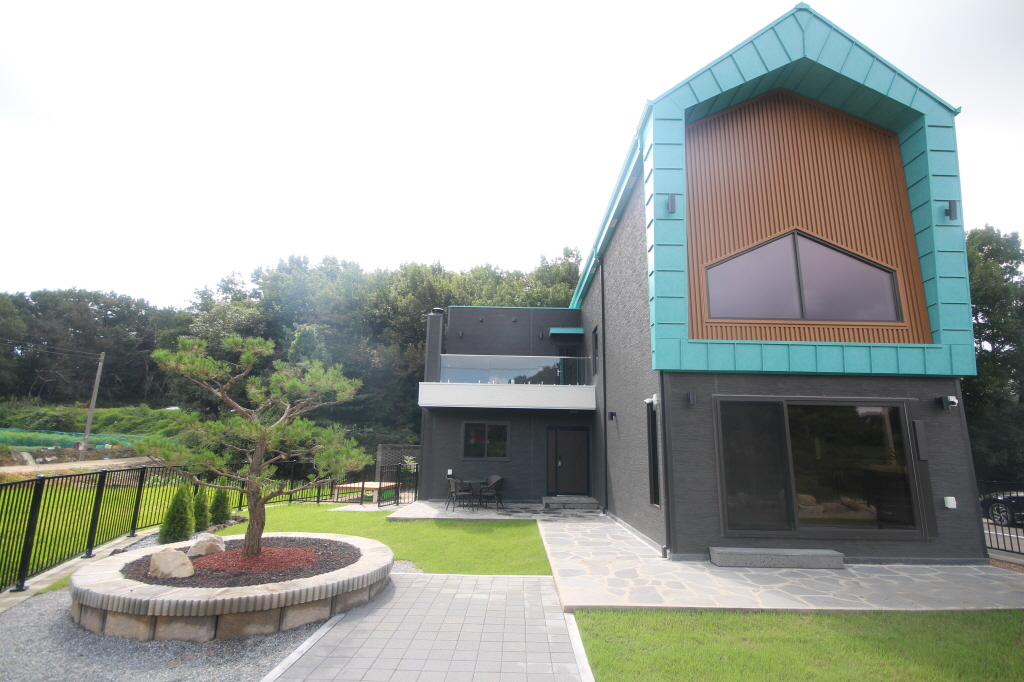 /user/n/niddesign/editor/2410/4020e7377b634cd4d26f5ff3879b7fbb_1730188748_6117.JPG 이미지크게보기