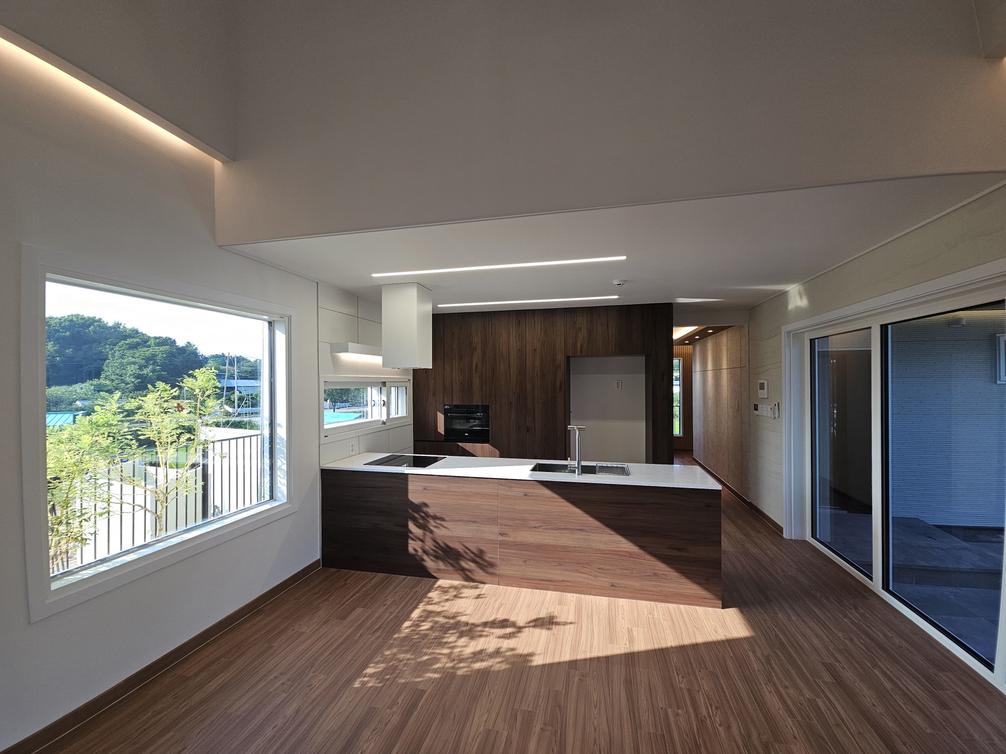 /user/n/niddesign/editor/2509/40ec85d307c50b1b482c85959b4d3c4e_1757122772_673.jpg 이미지크게보기