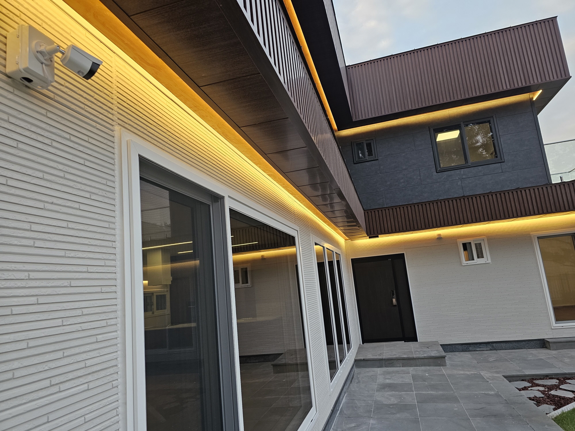 /user/n/niddesign/editor/2509/40ec85d307c50b1b482c85959b4d3c4e_1757122901_378.jpg 이미지크게보기