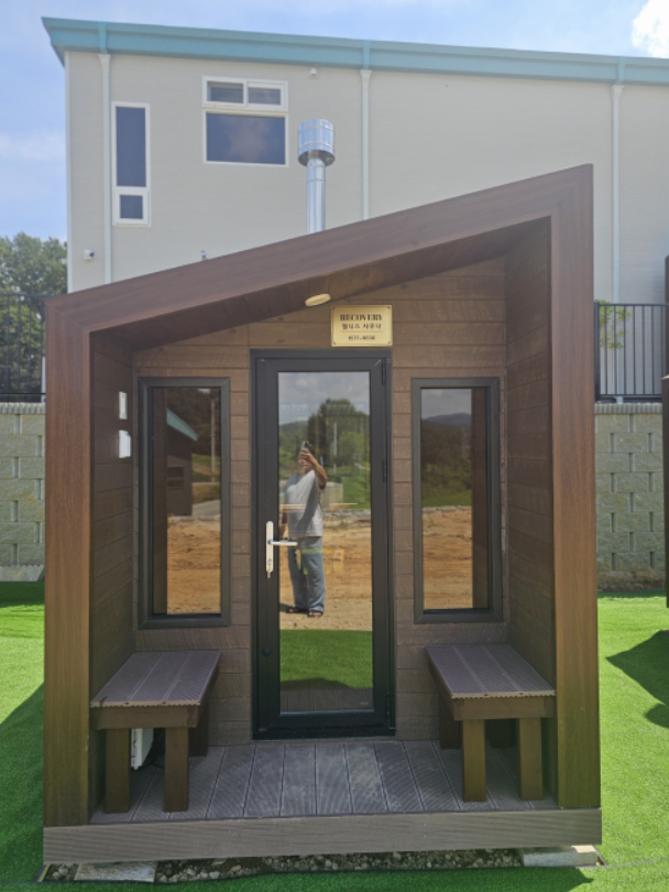 /user/n/niddesign/editor/2512/e3e65bab26dd6f160f41cb2a67295820_1765197728_9134.png 이미지크게보기